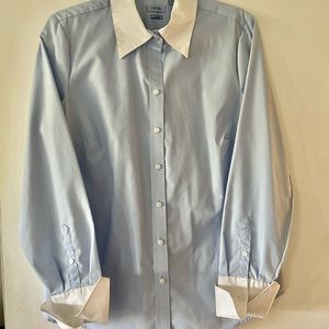 Izod women’s woven shirt